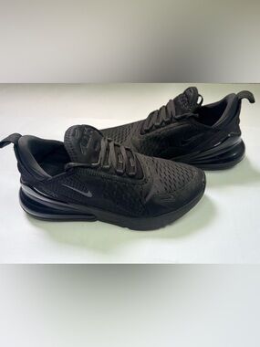 Nike Air Max 270 Women's Sz 7.5 Triple Black Shoes Athletic Sneakers AH6789-001